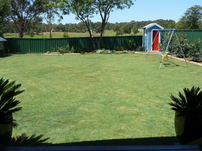 9 Lewis Street, Greta NSW 2334