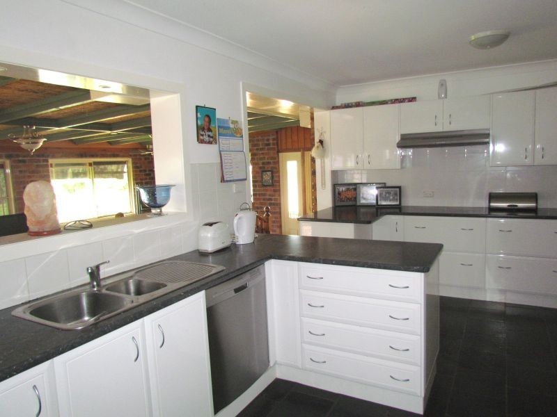 40 Gardner Circuit, Singleton NSW 2330
