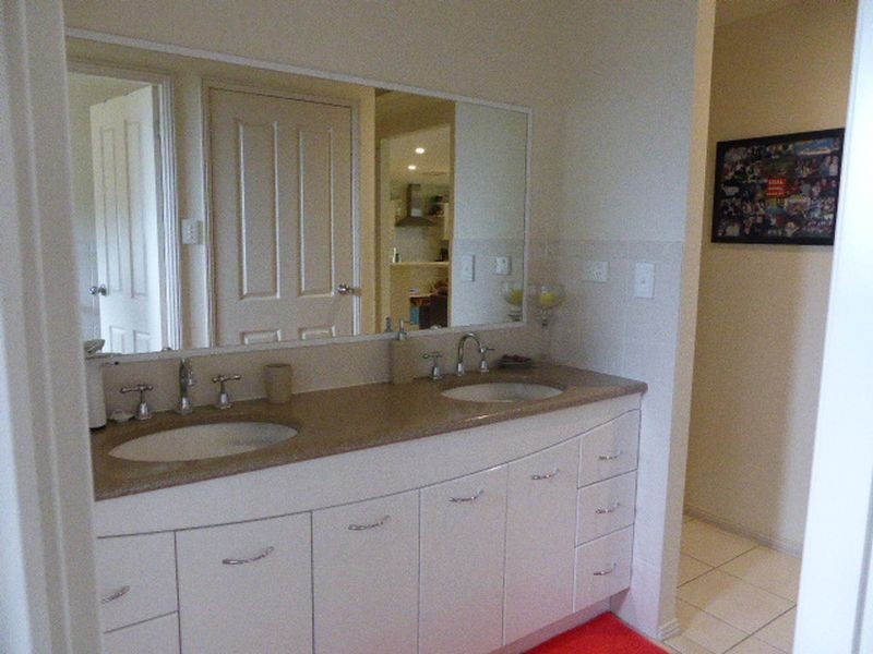 46 Casey Drive, Singleton NSW 2330