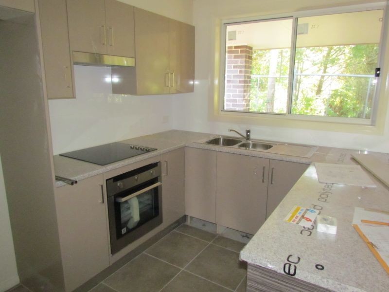 2/11 Windermere Road, Lochinvar NSW 2321