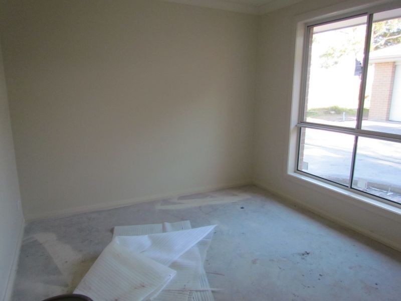 2/11 Windermere Road, Lochinvar NSW 2321