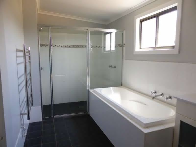 * Sunnyside Lane, Singleton NSW 2330