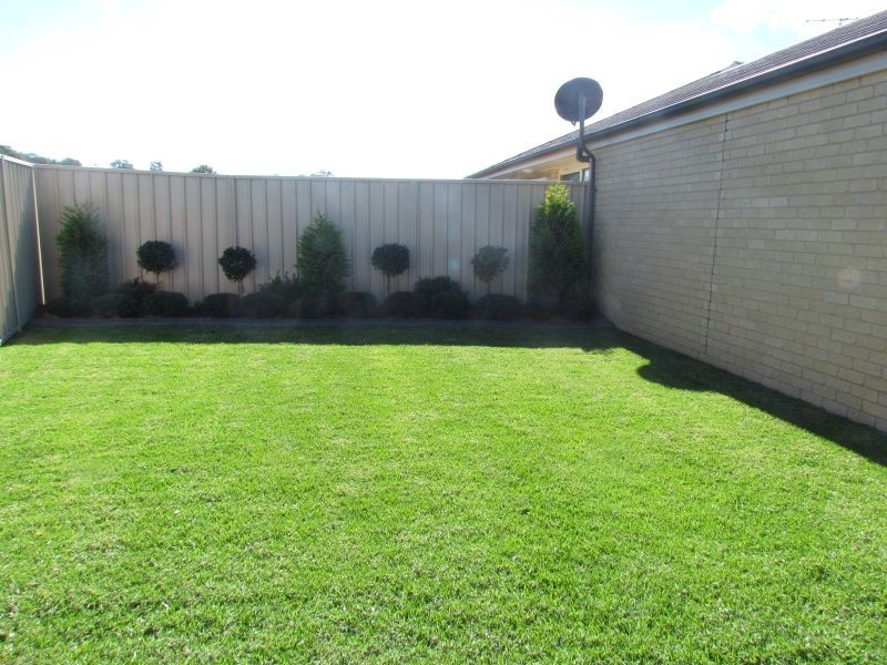 2/14 Pioneer Road, Singleton NSW 2330