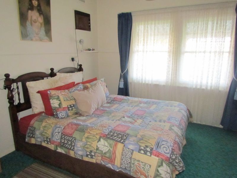 2 Leaver Street, Greta NSW 2334