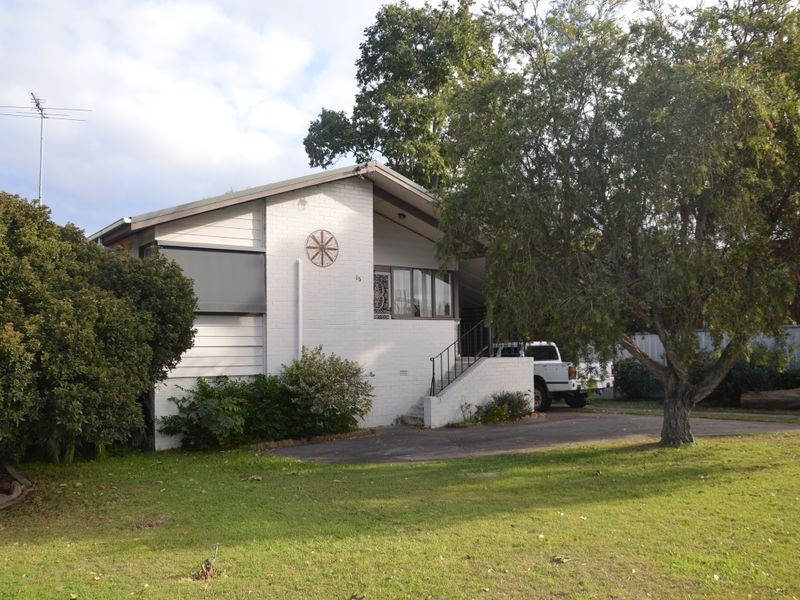 15 Orchard Avenue, Singleton NSW 2330