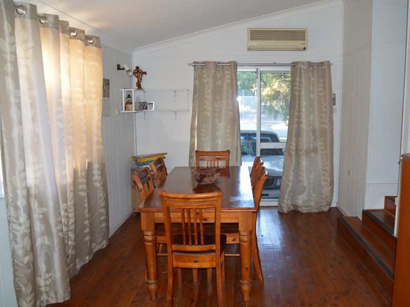 15 Orchard Avenue, Singleton NSW 2330