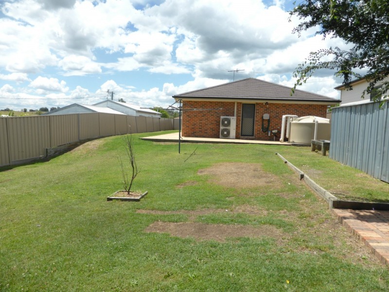 40 Kent Street, Greta NSW 2334