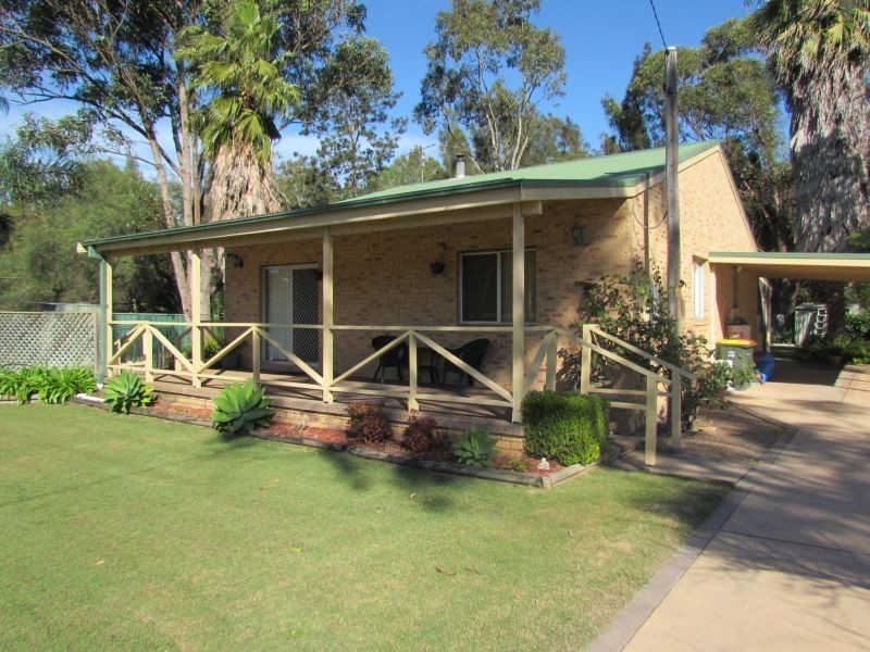 76 Sale Street, Greta NSW 2334