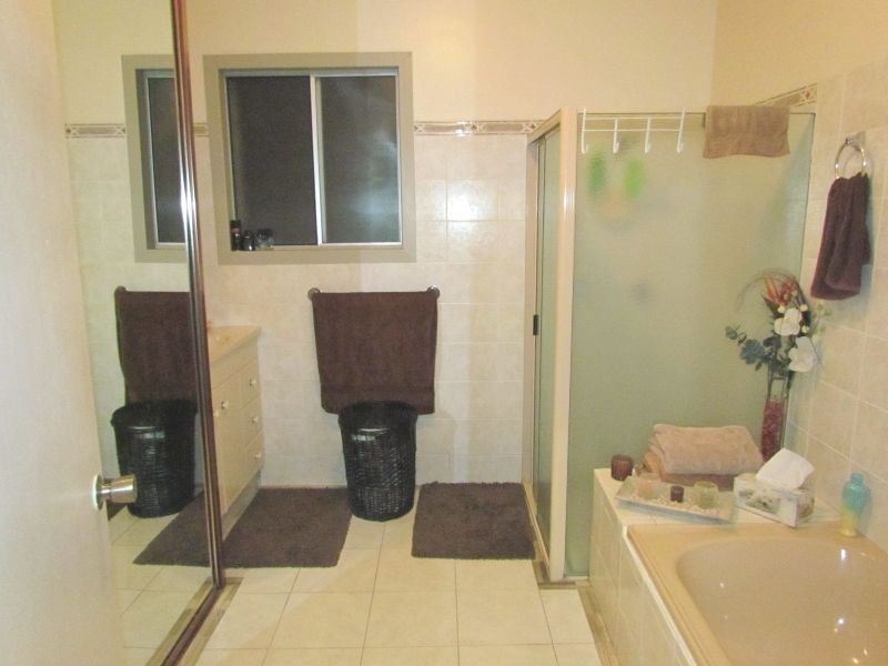 76 Sale Street, Greta NSW 2334