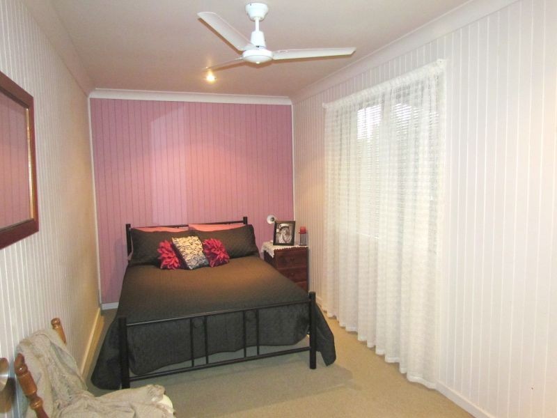 76 Sale Street, Greta NSW 2334