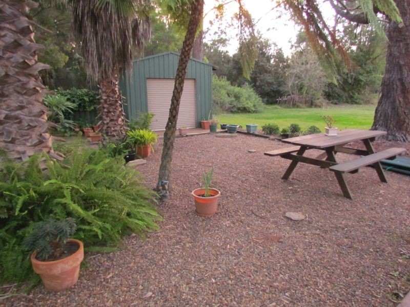 76 Sale Street, Greta NSW 2334