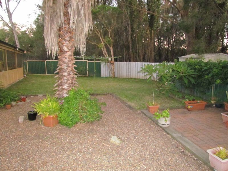 76 Sale Street, Greta NSW 2334