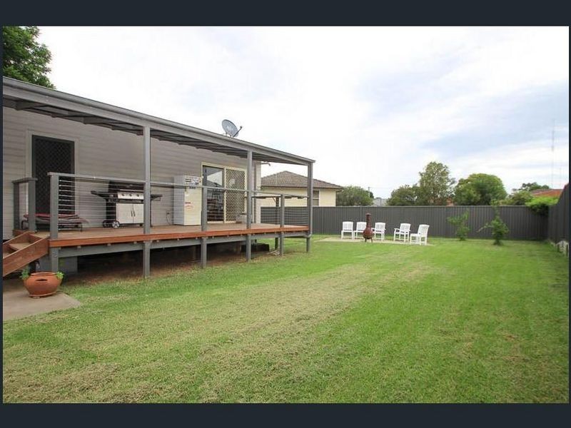 3 Moore Close, Singleton NSW 2330