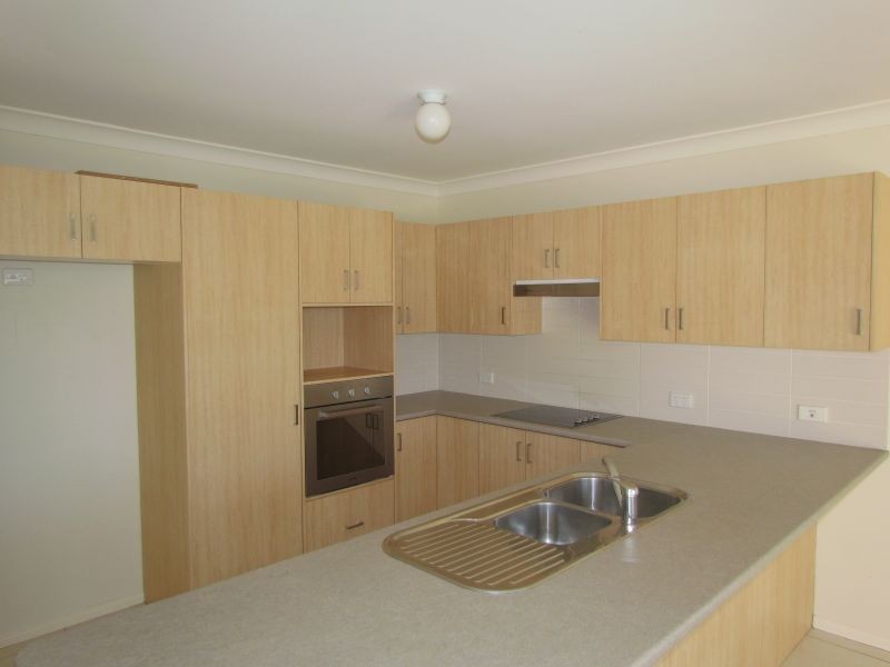 2/74 Wattle Ponds Road, Singleton NSW 2330