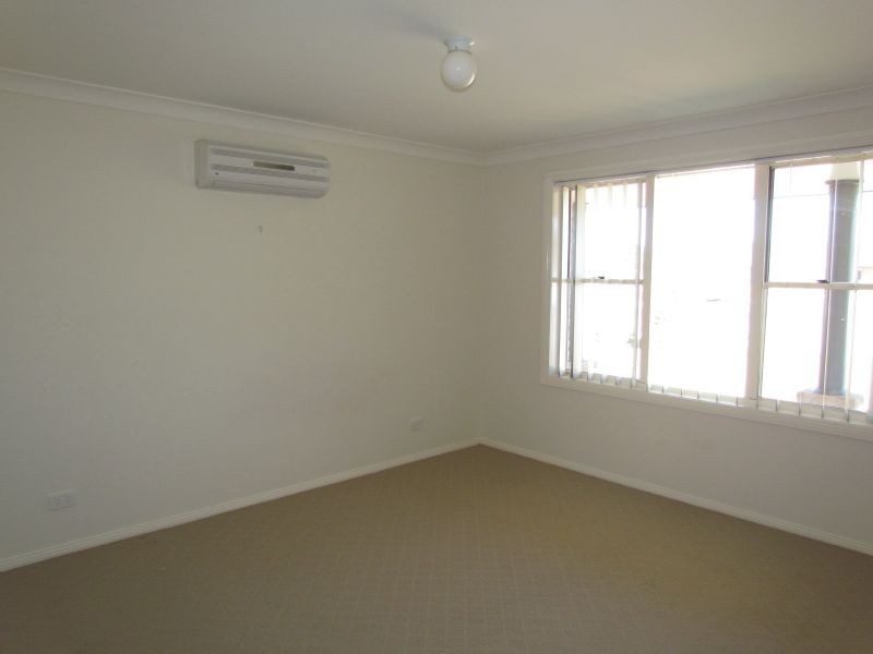 2/74 Wattle Ponds Road, Singleton NSW 2330