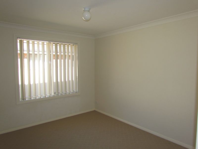 2/74 Wattle Ponds Road, Singleton NSW 2330