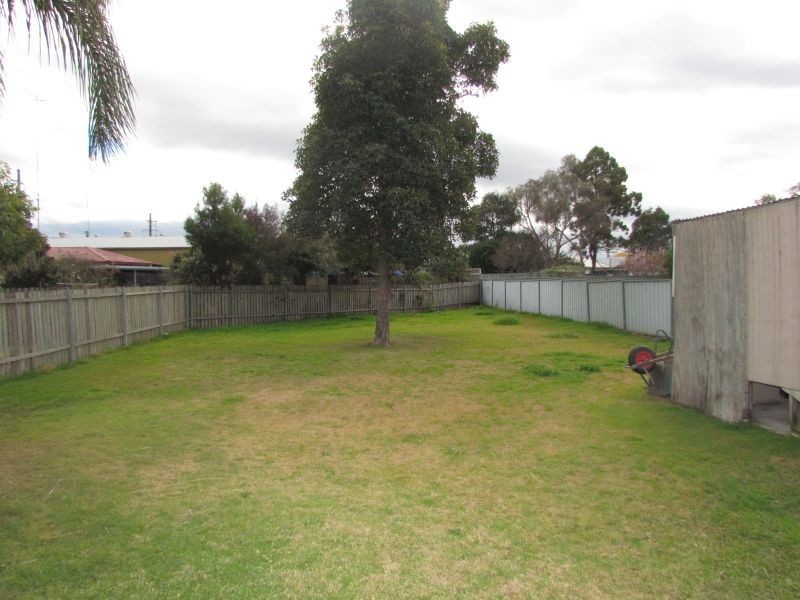 8-10 Dalton Avenue, Singleton NSW 2330
