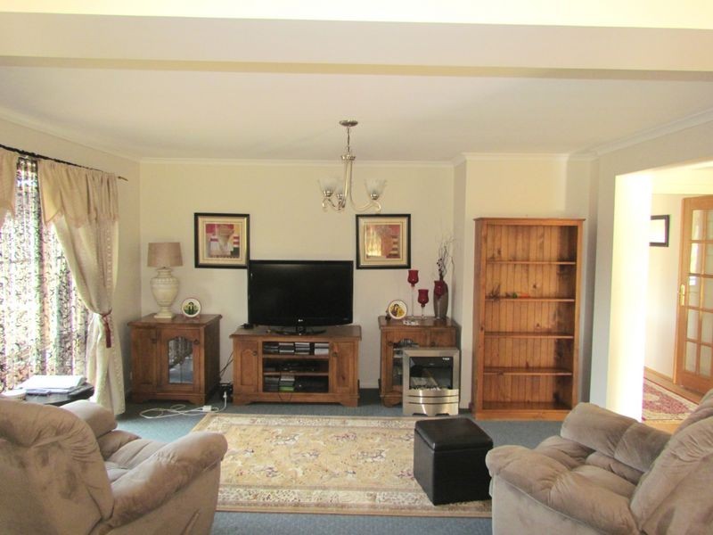 24 Lakes Folly Drive, Branxton NSW 2335