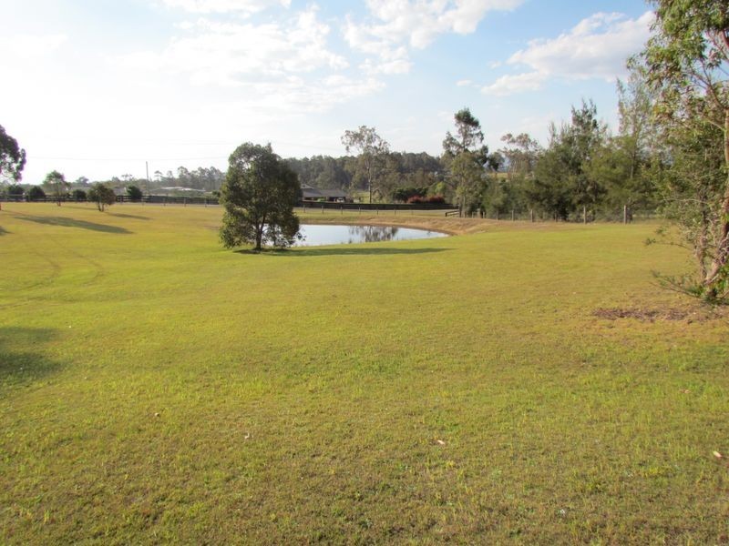 24 Lakes Folly Drive, Branxton NSW 2335