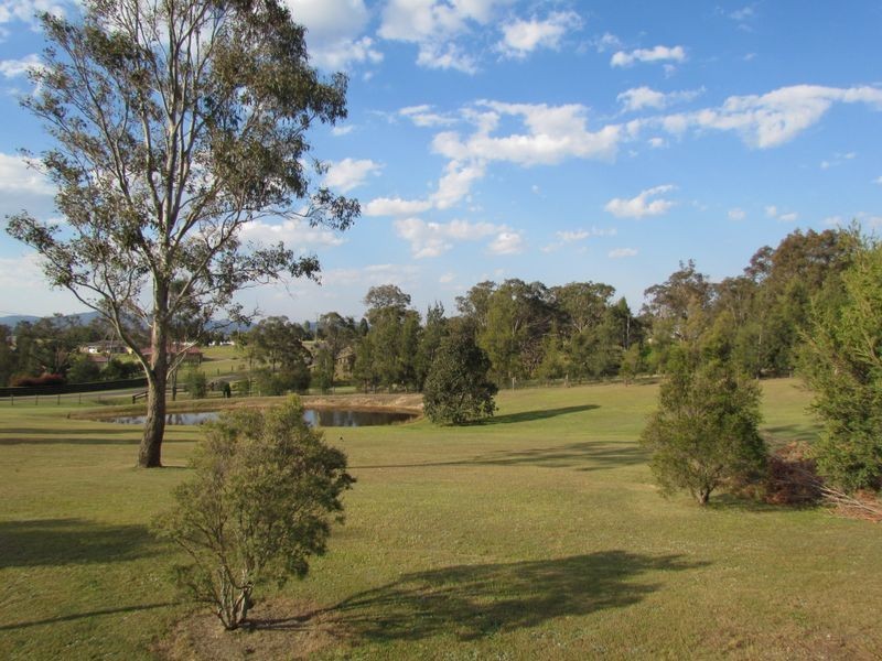 24 Lakes Folly Drive, Branxton NSW 2335