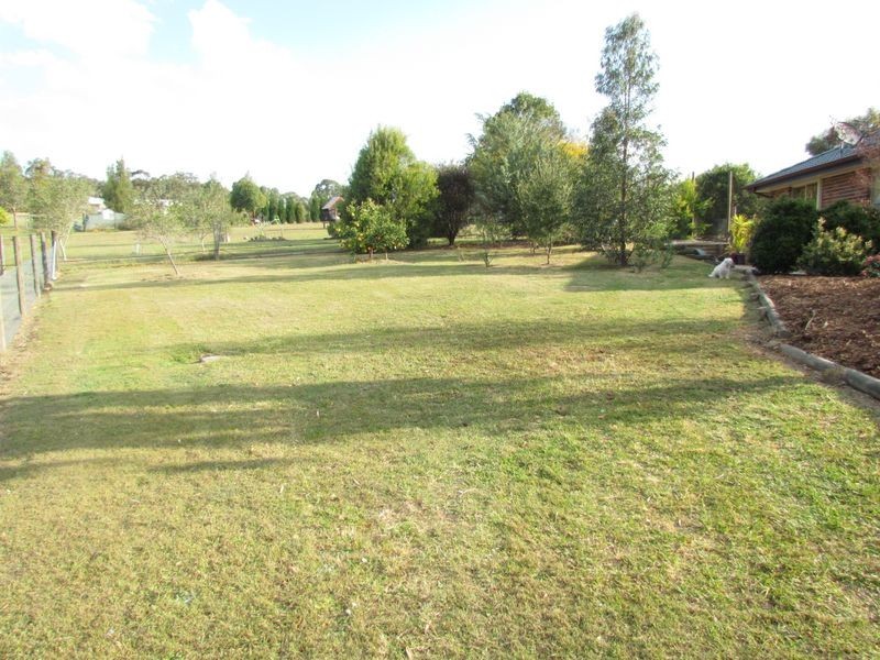 24 Lakes Folly Drive, Branxton NSW 2335