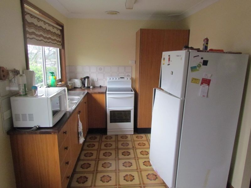 11 Kent Street, Greta NSW 2334