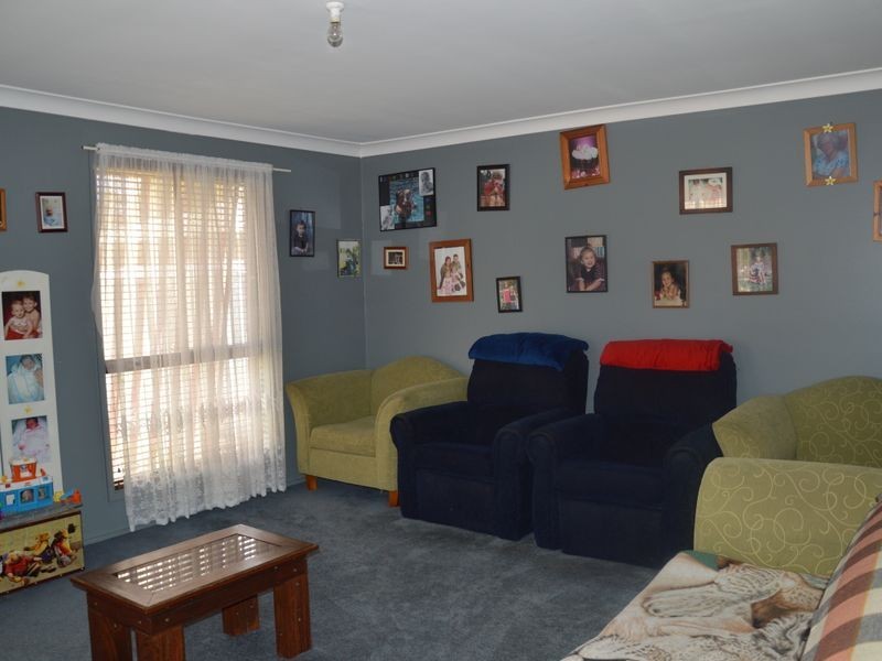 7 Fontana Way, Singleton NSW 2330