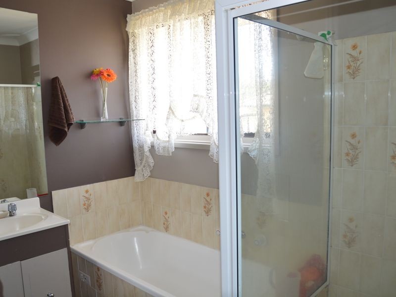 7 Fontana Way, Singleton NSW 2330