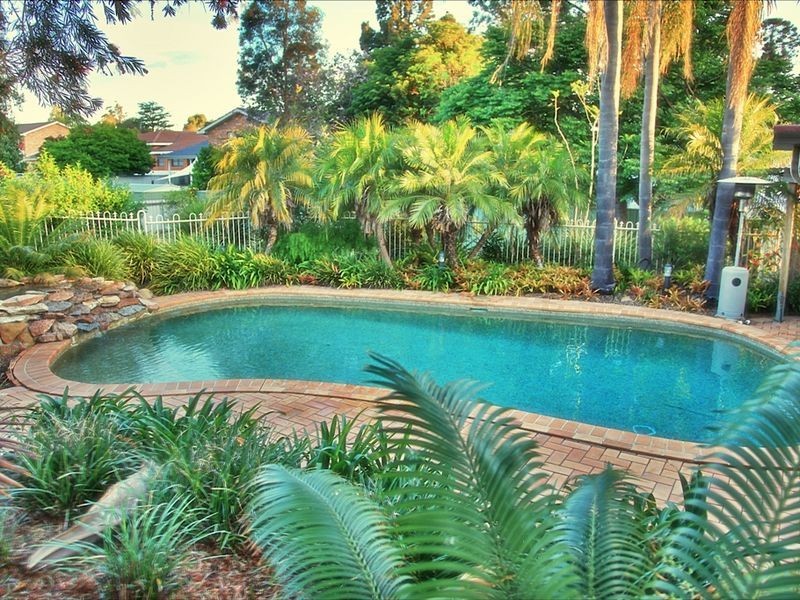 15 West Cranston Avenue, Singleton NSW 2330