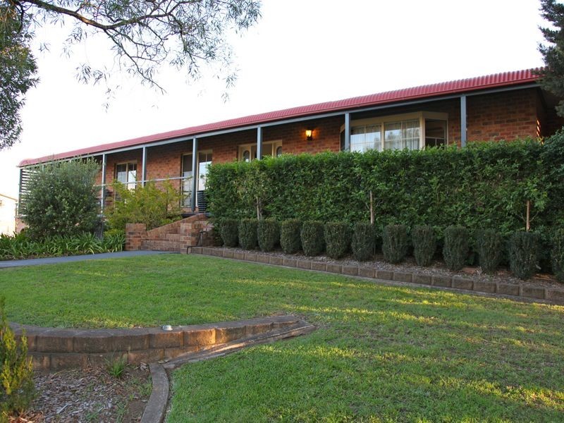 15 West Cranston Avenue, Singleton NSW 2330