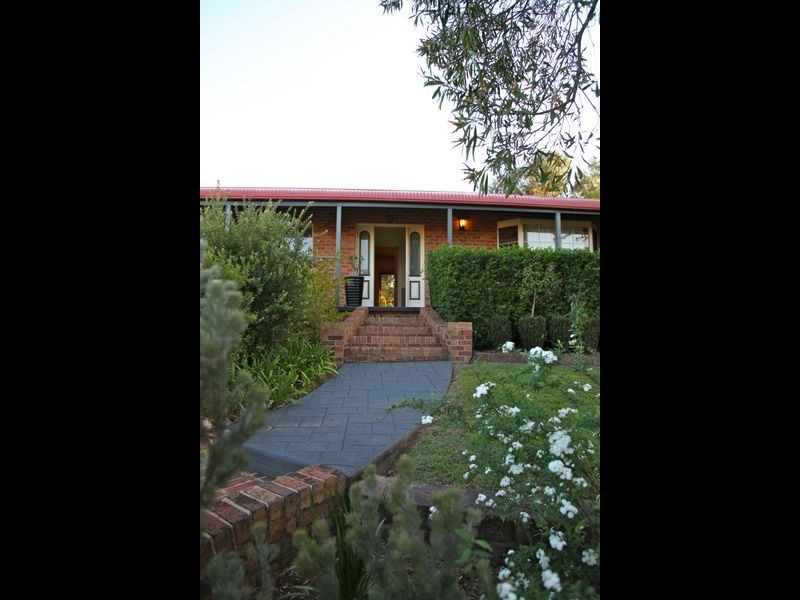 15 West Cranston Avenue, Singleton NSW 2330