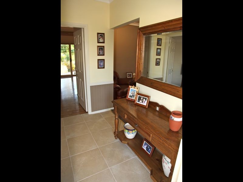 15 West Cranston Avenue, Singleton NSW 2330