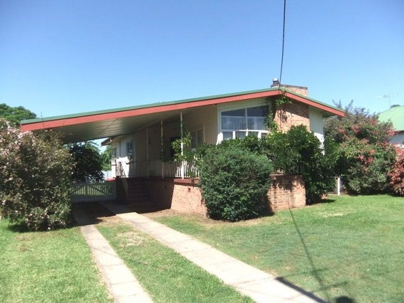 7 Collett Avenue, Singleton NSW 2330