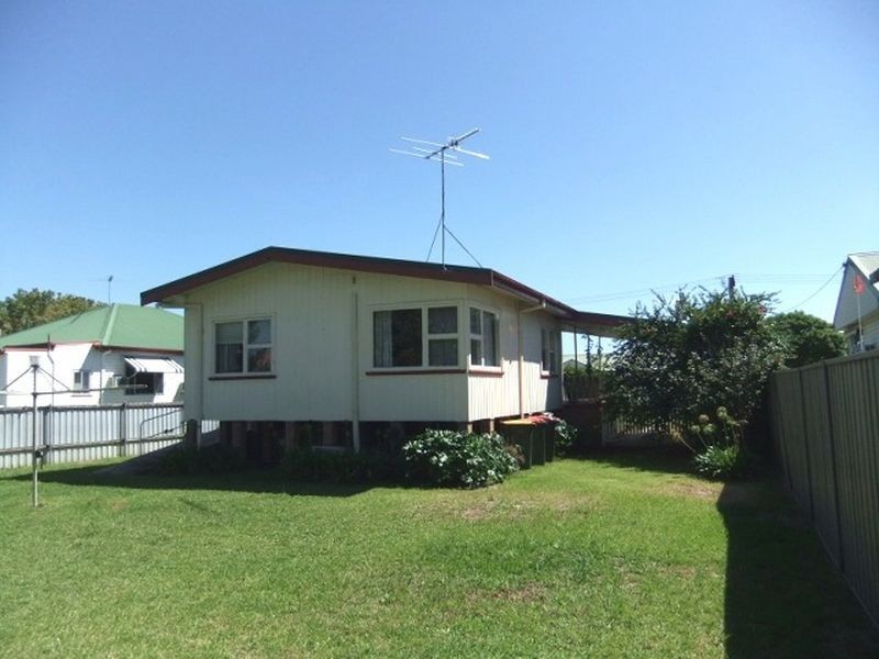 7 Collett Avenue, Singleton NSW 2330