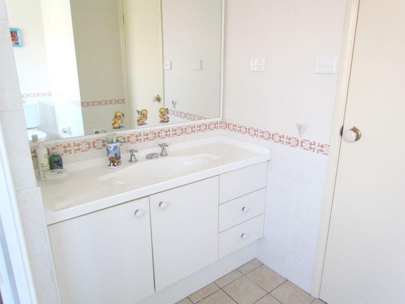 60 Casey Drive, Singleton NSW 2330