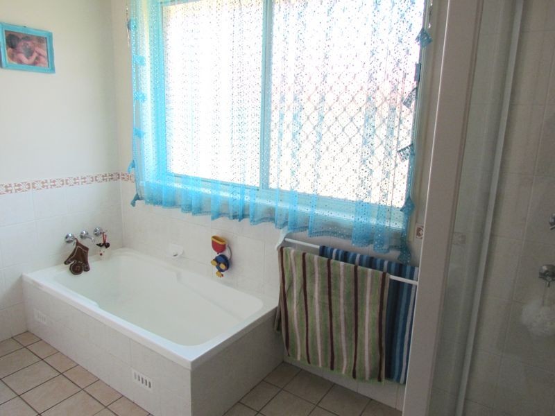 60 Casey Drive, Singleton NSW 2330