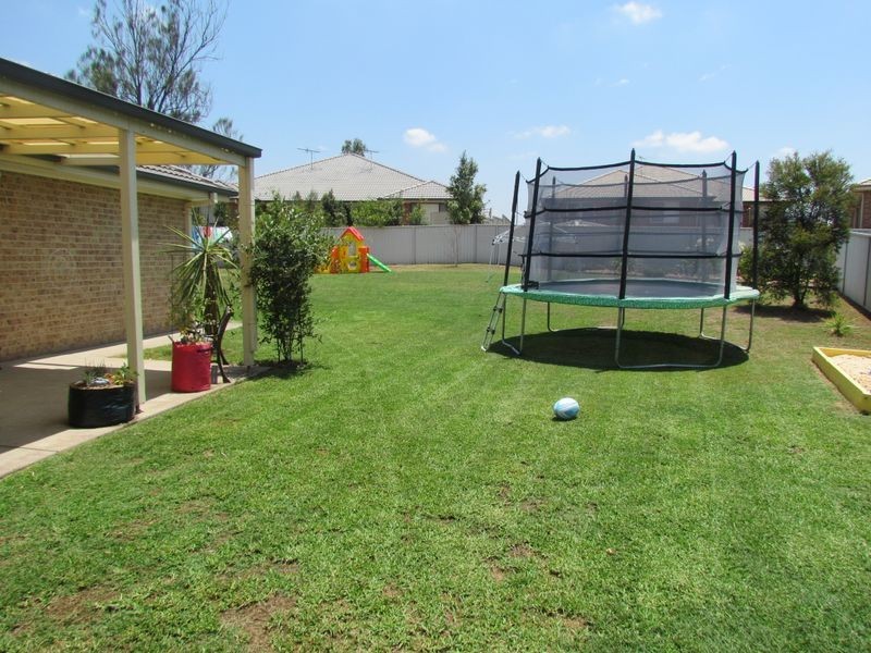 60 Casey Drive, Singleton NSW 2330