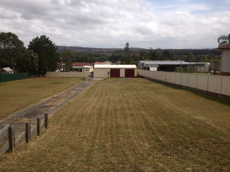 8 York Street, Greta NSW 2334