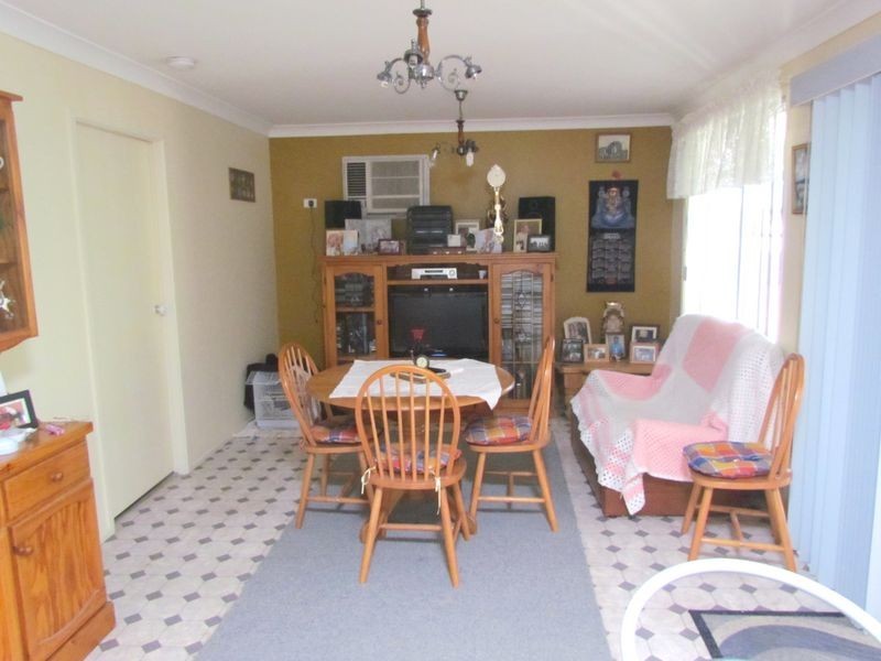 24 Waterhouse Avenue, Singleton NSW 2330