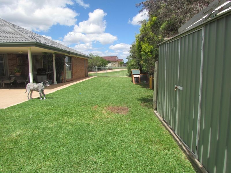 4 Carley Close, Singleton NSW 2330