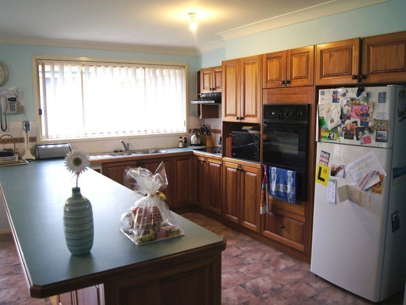 42 Casey Drive, Singleton NSW 2330
