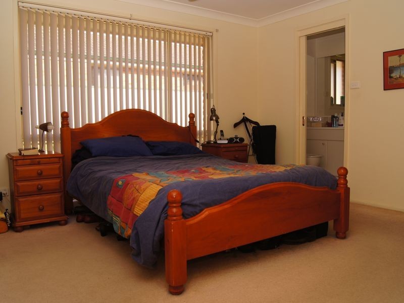 42 Casey Drive, Singleton NSW 2330
