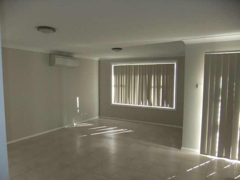 2/11 Pioneer Road, Singleton NSW 2330