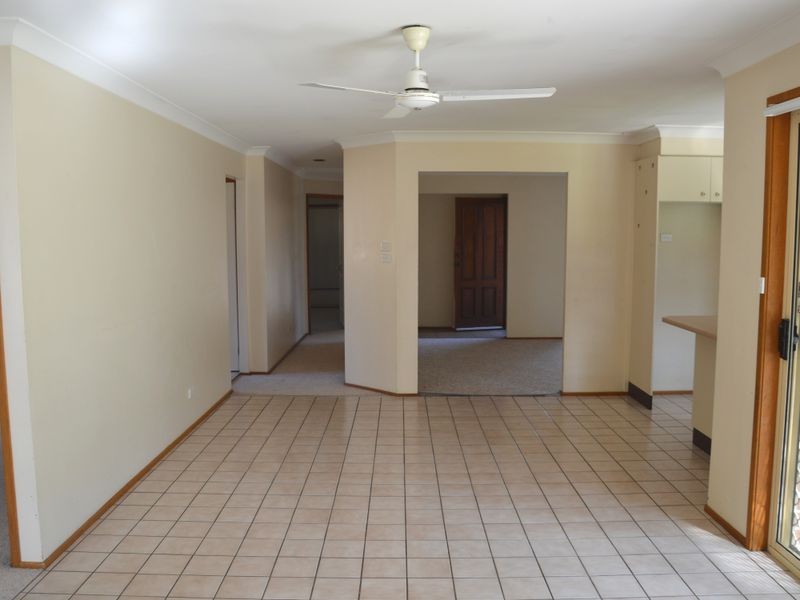 8A Heather Place, Singleton NSW 2330