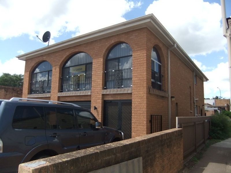 4/90 John Street, Singleton NSW 2330