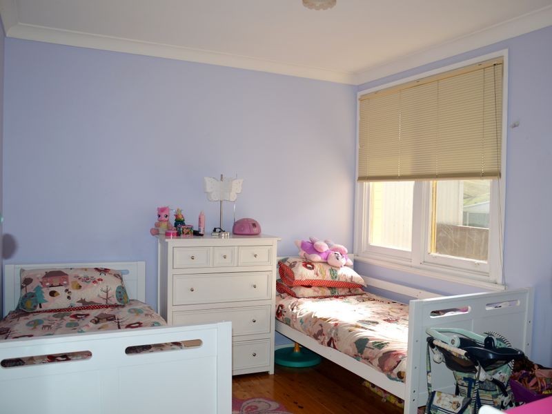 1 White Avenue, Singleton NSW 2330