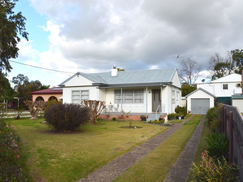 47 William Street, Singleton NSW 2330