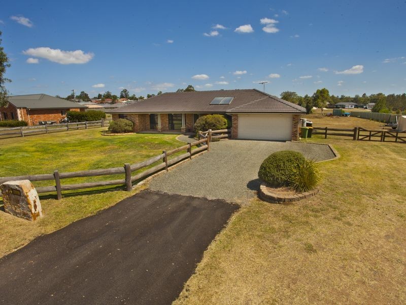 74 Hillview Road, Branxton NSW 2335