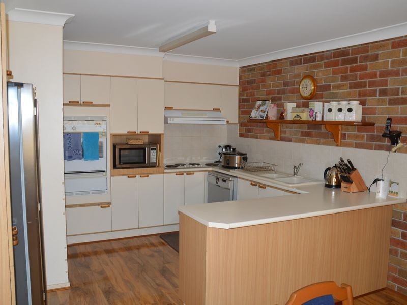 6b Cox Place, Singleton NSW 2330