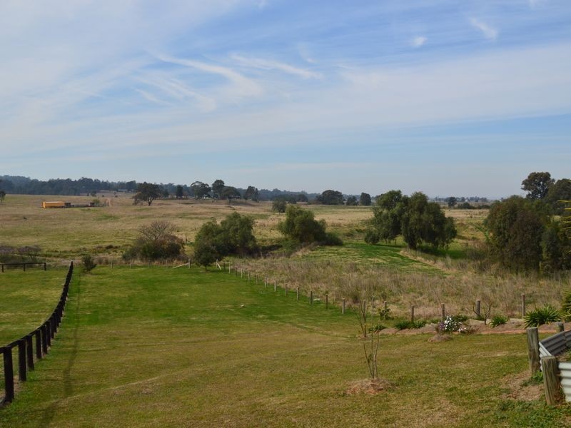3A Vickers Close, Singleton NSW 2330